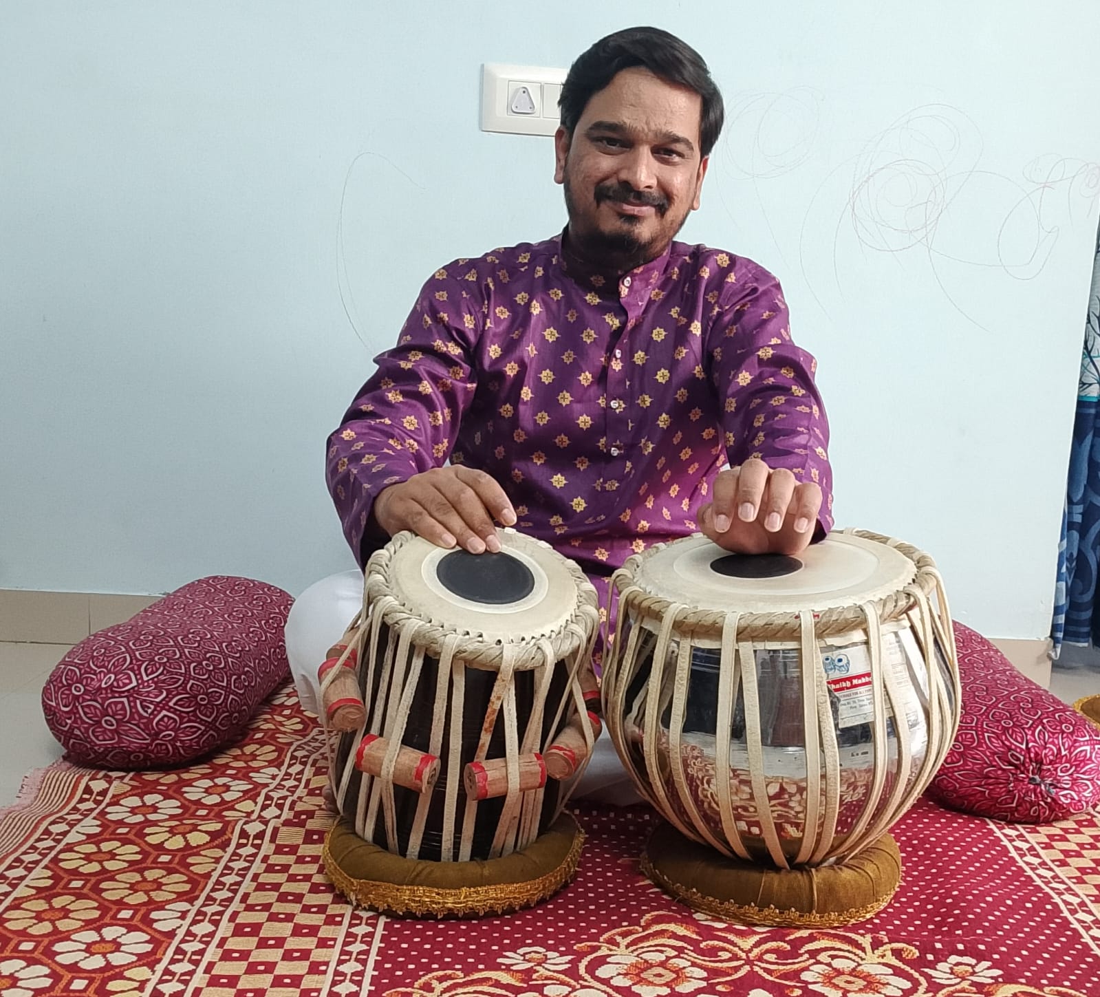 Prasad Kannav playing Tabla